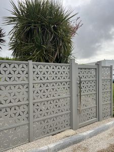 kostum claustra portillon mana decor corole grege