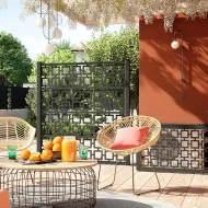 Claustra et habillage de climatiseur en aluminium avec décor